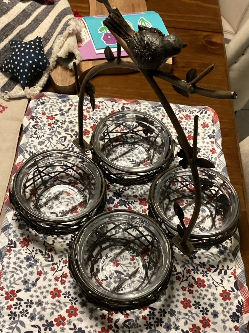 Bird Accent Metal Stand with Four Clear Glass Bowls
